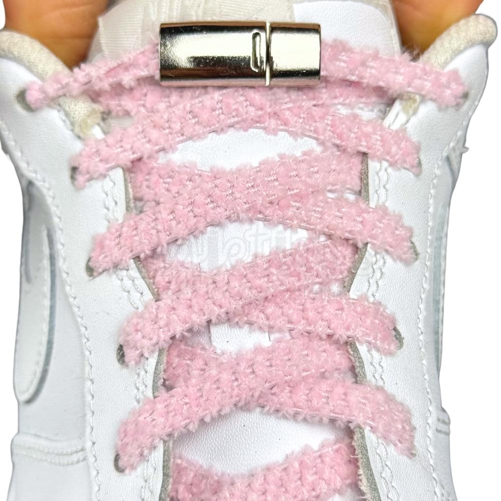 Elastische veters zonder strikken fluffy 7mm magnetische sluiting roze met stretch uitgerekt