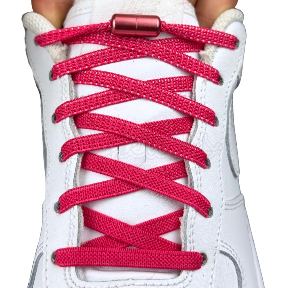 Elastische veters zonder strikken plat 6mm metalen draai capsule rozenrood met stretch uitgerekt