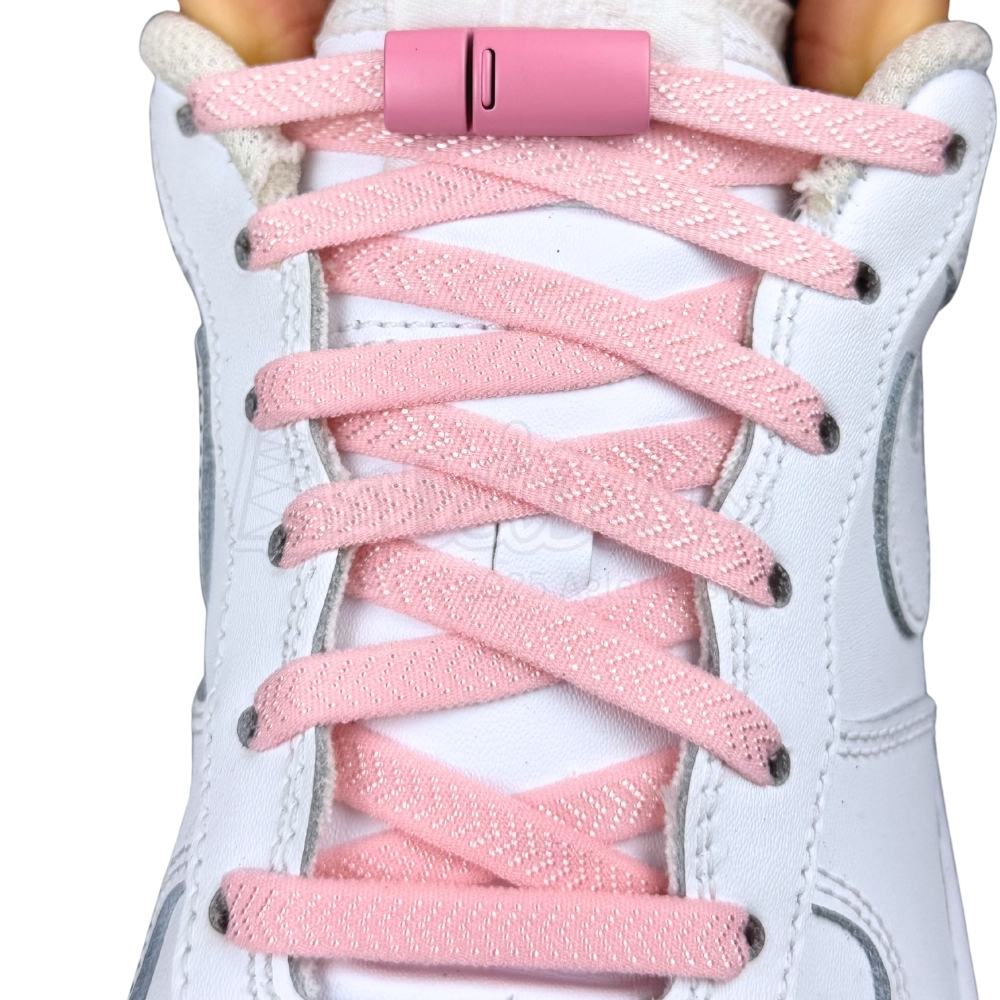 Elastische veters zonder strikken plat 8mm magnetische sluiting roze met stretch uitgerekt