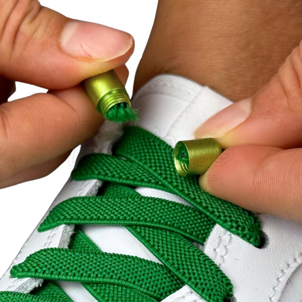 Elastische veters zonder strikken plat 9mm metalen draai capsule groen detailfoto van hoe de sluiting werkt