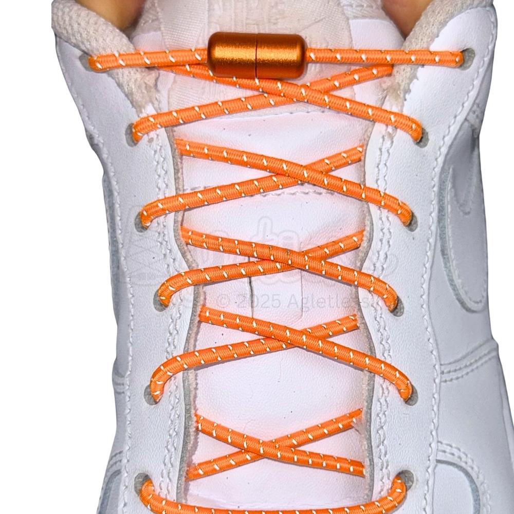 Elastische veters zonder strikken reflecterend 3mm capsule sluiting oranje met stretch uitgerekt