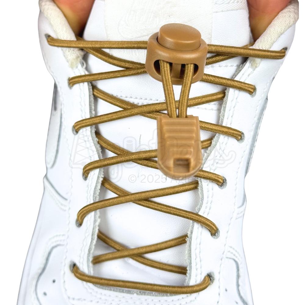 Elastische veters zonder strikken rond 3mm lock sluiting bruin met stretch uitgerekt