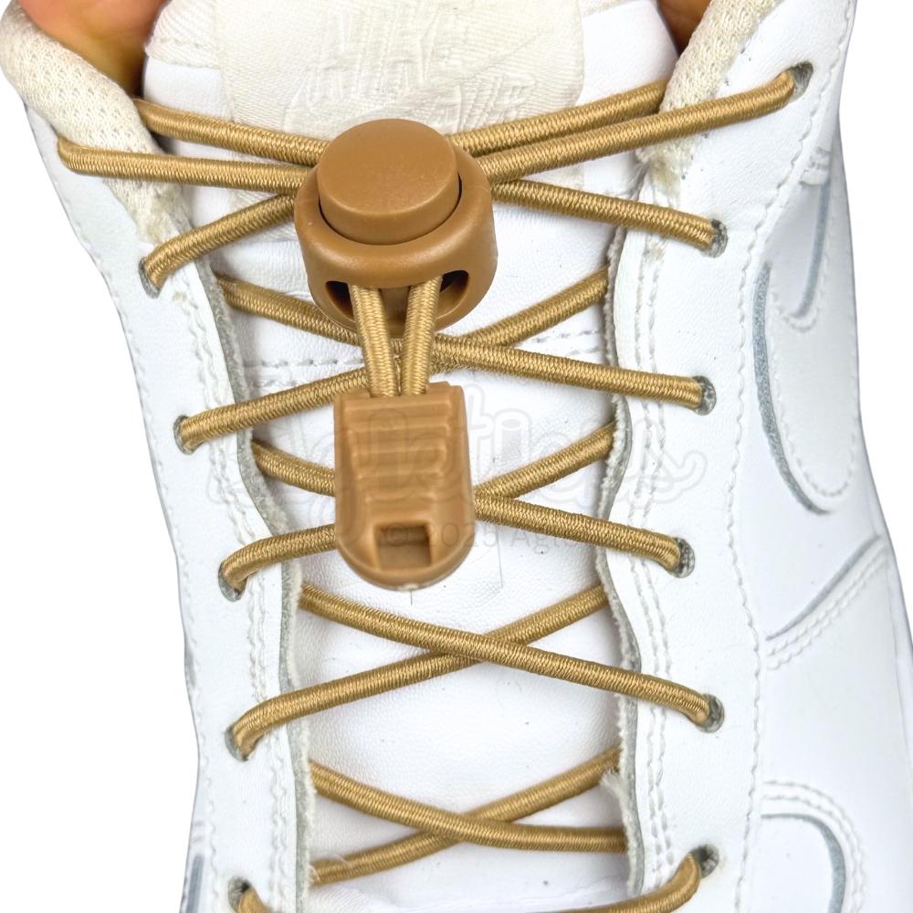 Elastische veters zonder strikken rond 3mm lock sluiting khaki met stretch uitgerekt