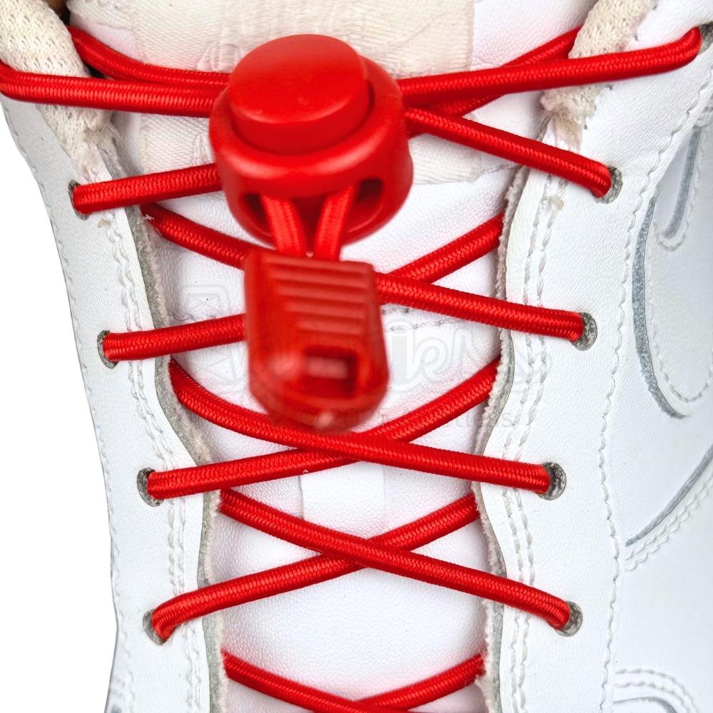 Elastische veters zonder strikken rond 3mm lock sluiting rood met stretch uitgerekt