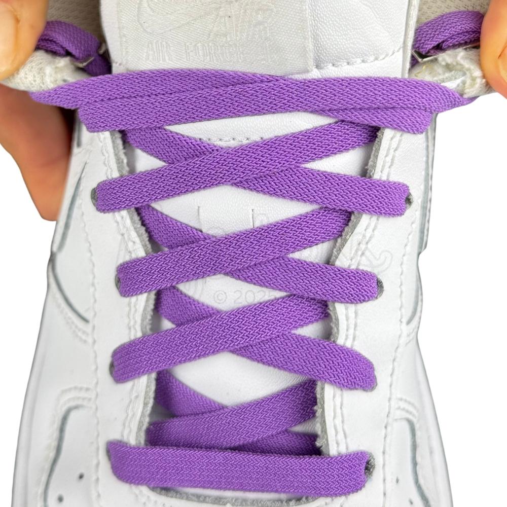 Elastische veters zonder strikken vintage 8mm onzichtbare clipjes paars detailfoto van hoe de sluiting werkt