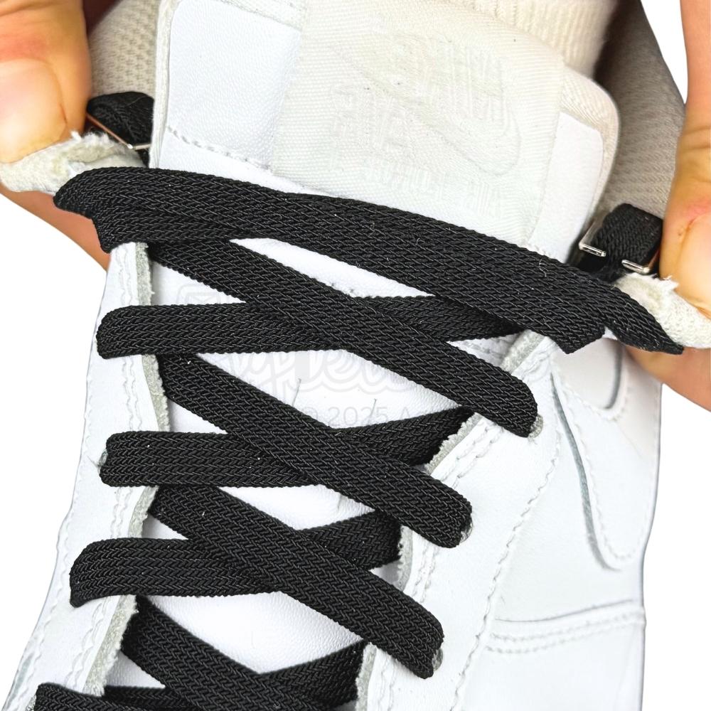 Elastische veters zonder strikken vintage 8mm onzichtbare clipjes zwart detailfoto van hoe de sluiting werkt