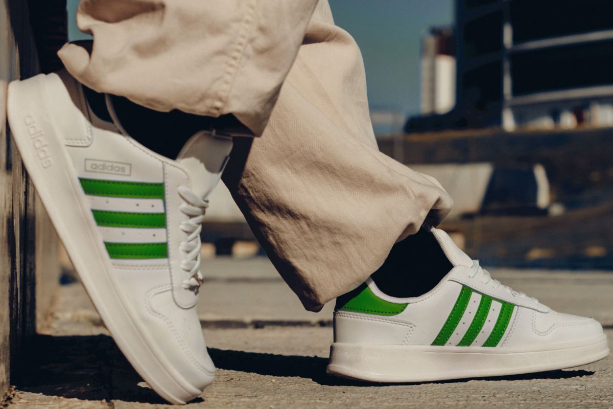 Schoenen van adidas online