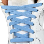 Elastische veters onzichtbaar strikken plat 9mm onzichtbare clipjes hemelsblauw met stretch uitgerekt