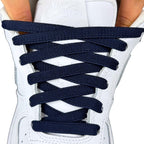 Elastische veters onzichtbaar strikken plat 9mm onzichtbare clipjes marineblauw met stretch uitgerekt