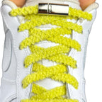 Elastische veters zonder strikken fluffy 7mm magnetische sluiting geel met stretch uitgerekt