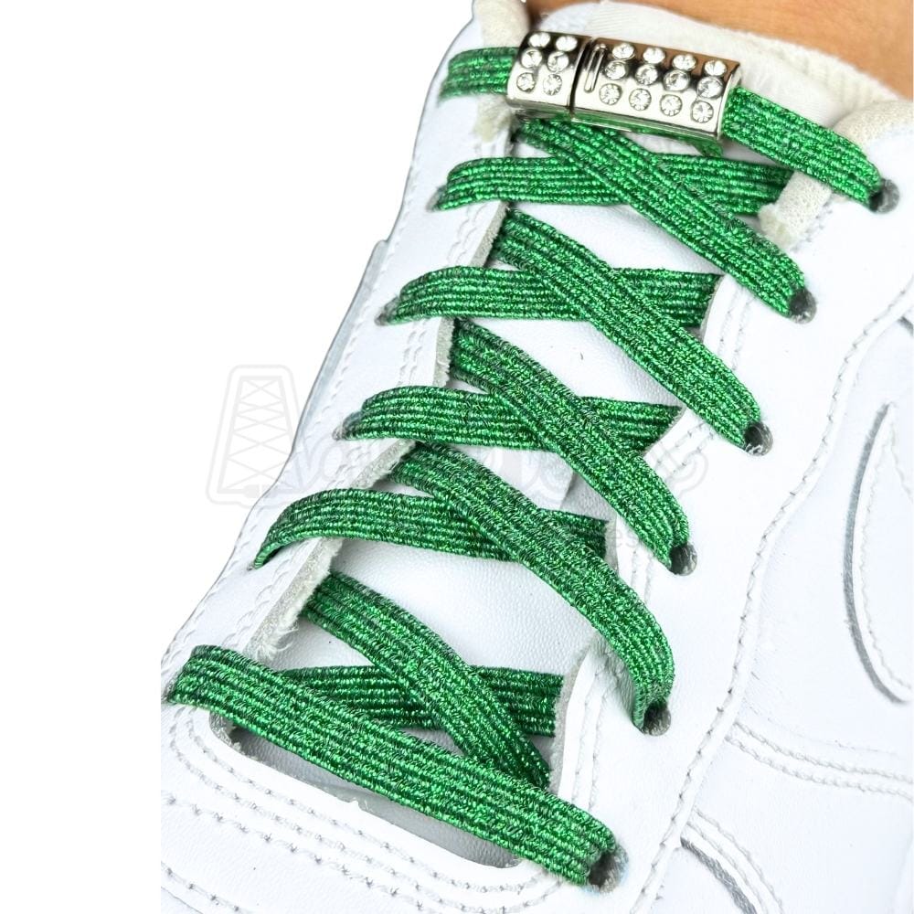 Elastische veters zonder strikken glitter 6mm bling magnetische sluiting groen geregen in witte Nike Air Force 1