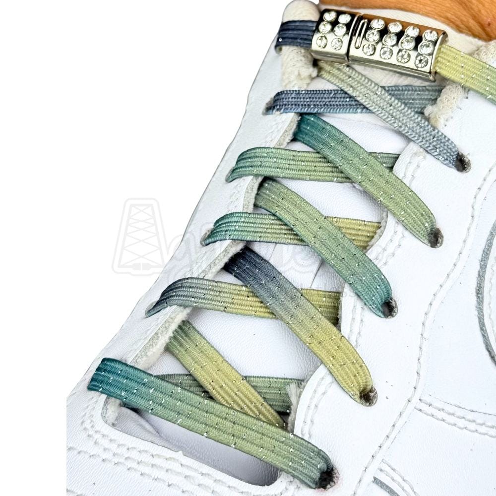 Elastische veters zonder strikken glitter 6mm bling magnetische sluiting stars geregen in witte Nike Air Force 1