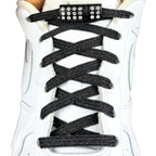 Elastische veters zonder strikken glitter 6mm bling magnetische sluiting zwart met stretch uitgerekt