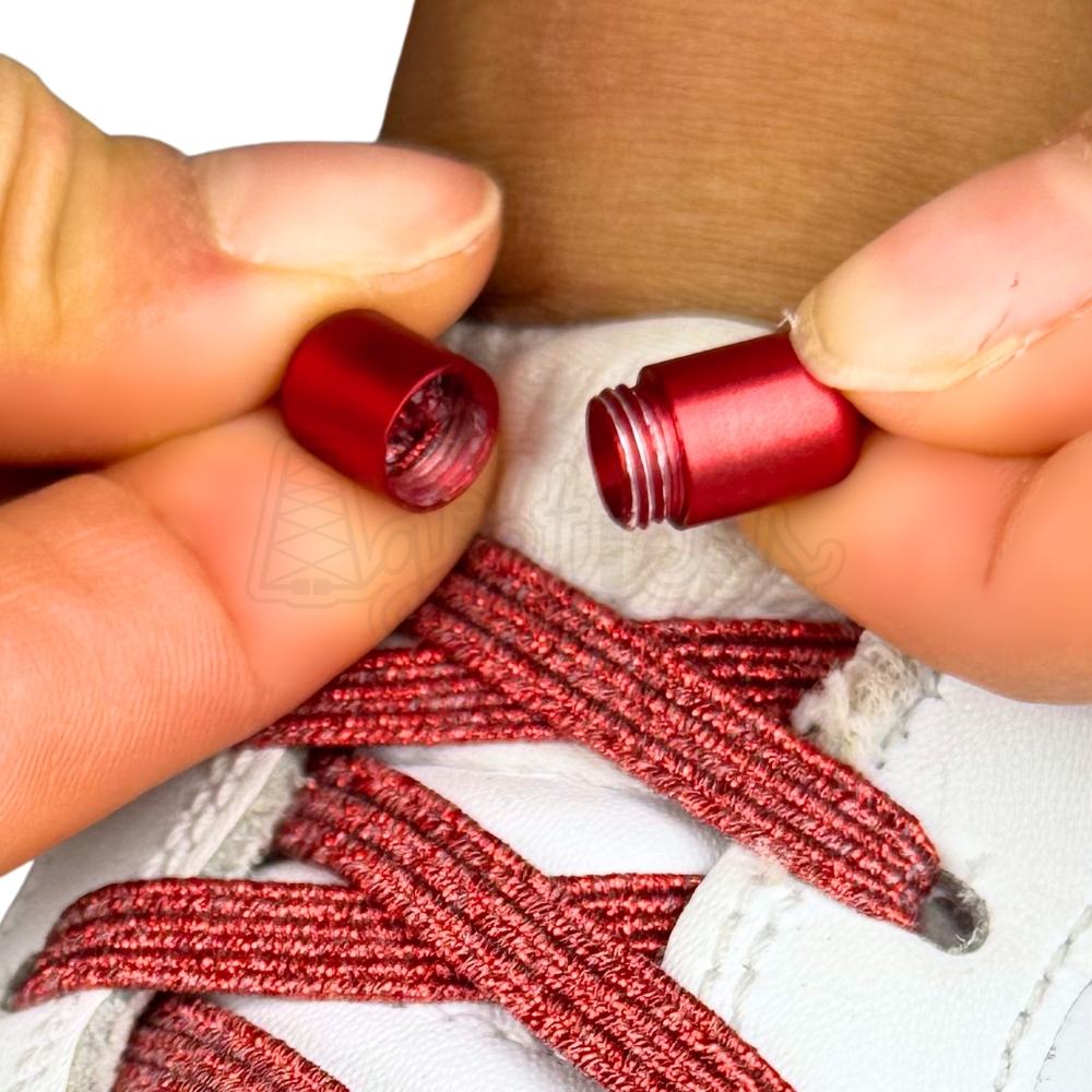 Elastische veters zonder strikken glitter 6mm capsule sluiting rood detailfoto van hoe de sluiting werkt