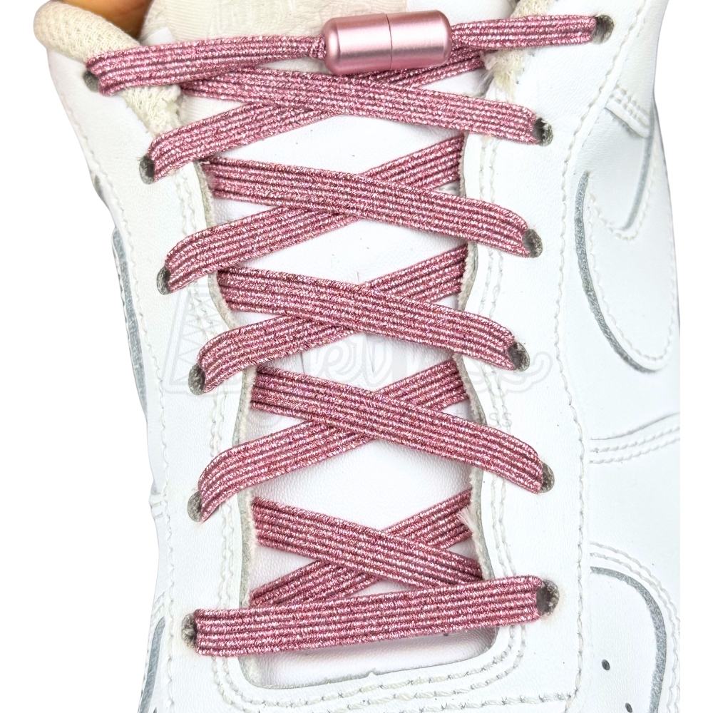 Elastische veters zonder strikken glitter 6mm capsule sluiting roze met stretch uitgerekt