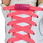 Elastische veters zonder strikken plat 7mm magnetische sluiting oranjerood met stretch uitgerekt