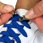 Elastische veters zonder strikken plat 9mm magnetische sluiting blauw detailfoto van hoe de sluiting werkt