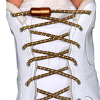 Elastische veters zonder strikken reflecterend 3mm capsule sluiting bruin met stretch uitgerekt