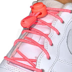Elastische veters zonder strikken reflecterend 3mm lock sluiting fluorescerend roze geregen in witte Nike Air Force 1