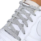 Elastische veters zonder strikken reflecterend 7mm capsule sluiting grijs geregen in witte Nike Air Force 1