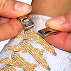 Elastische veters zonder strikken reflecterend 7mm magnetische sluiting khaki detailfoto van hoe de sluiting werkt