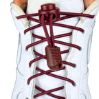 Elastische veters zonder strikken rond 3mm lock sluiting wijnrood met stretch uitgerekt