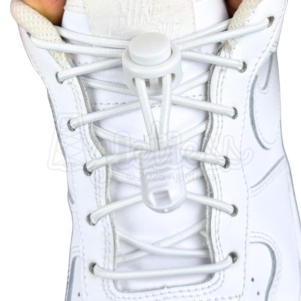 Elastische veters zonder strikken rond 3mm lock sluiting wit met stretch uitgerekt