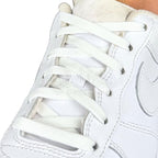 Elastische veters zonder strikken vintage 8mm onzichtbare clipjes wit geregen in witte Nike Air Force 1