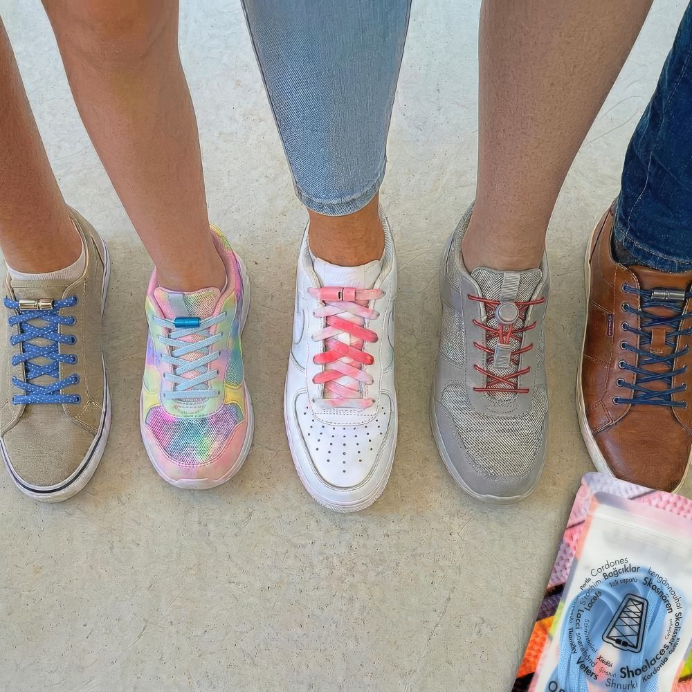 elastische veters zonder strikken in het grootste assortiment ter wereld afgebeeld in verschillende schoenen voor kinderen volwassenen senioren en mensen met beperkte mobiliteit