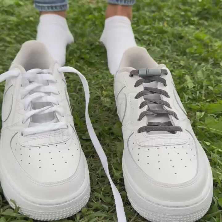 Filmpje van hoe je instapt in witte nike air force 1 met normale veters versus hoe je instapt in nike air force 1 met elastische veters plat 6 mm magneet antraciet