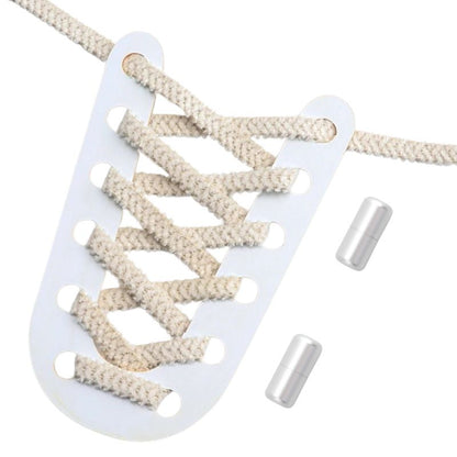 Beige fluffy platte elastische veters met draaicapsule sluiting voor een subtiele en comfortabele pasvorm zonder strikken