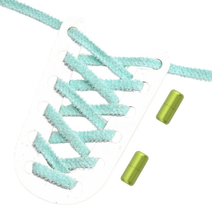 Meergroene fluffy platte elastische veters met draaicapsule sluiting voor een levendige en comfortabele pasvorm zonder strikken